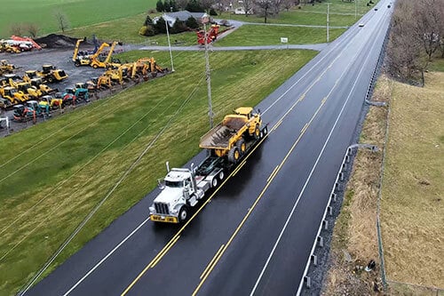 Truck Hauling Heavy Duty Truck